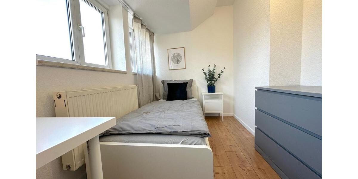 Etagenwohnung Frankfurt am Main Unterliederbach - 1 Zimmer, 15 m&sup2;, 500&euro; | Angebot:25437205