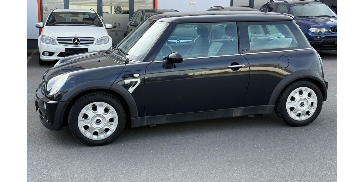 Mini ONE 278.000 km 2.499 &euro; Frankfurt am Main 60314