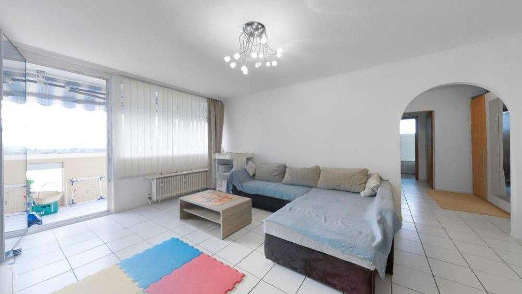 Etagenwohnung Frankfurt am Main Eckenheim - 3 Zimmer, 84 m&sup2;, 360.000&euro; | Angebot:25690977