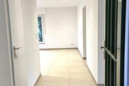 Wohnung Offenbach am Main Bieberer Berg - 3 Zimmer, 72 m&sup2;, 980&euro; | Angebot:25842029