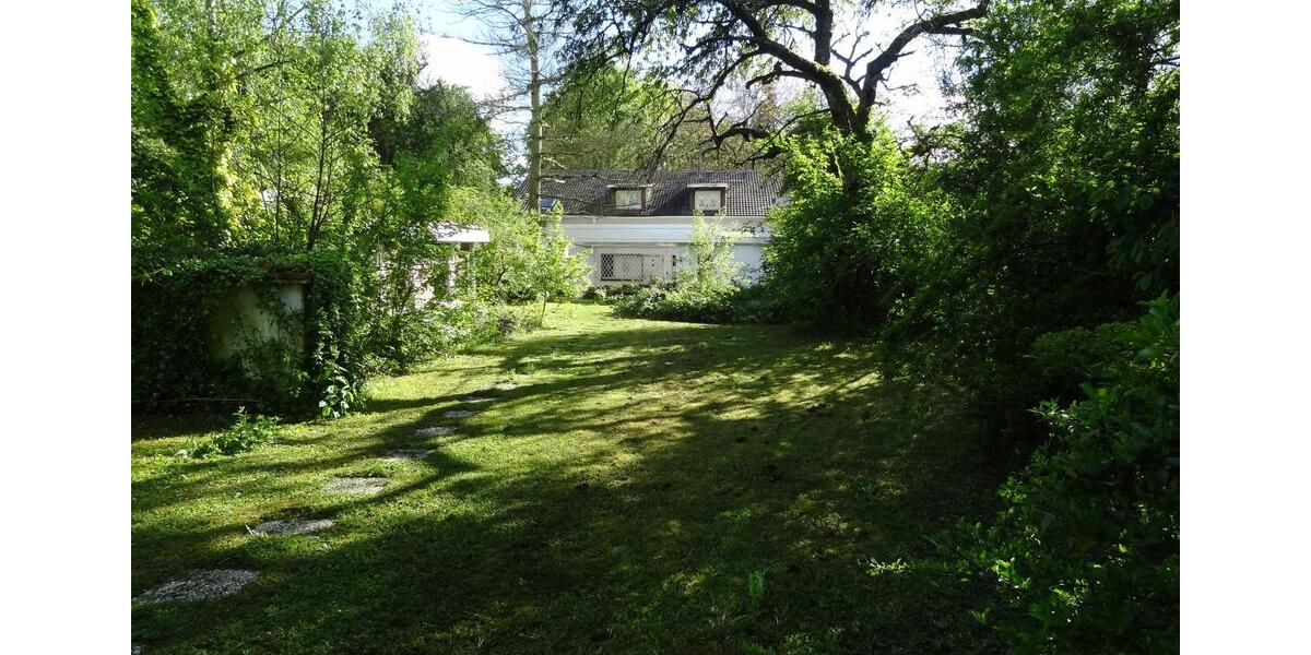 Einfamilienhaus Frankfurt am Main Sossenheim - 14 Zimmer, 320 m&sup2;, 1.850.000&euro; | Angebot:25936661