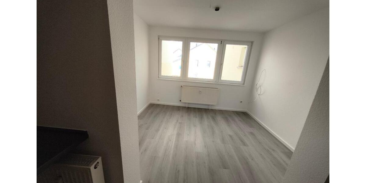 Etagenwohnung Langenselbold - 4 Zimmer, 108 m&sup2;, 970&euro; | Angebot:25431406
