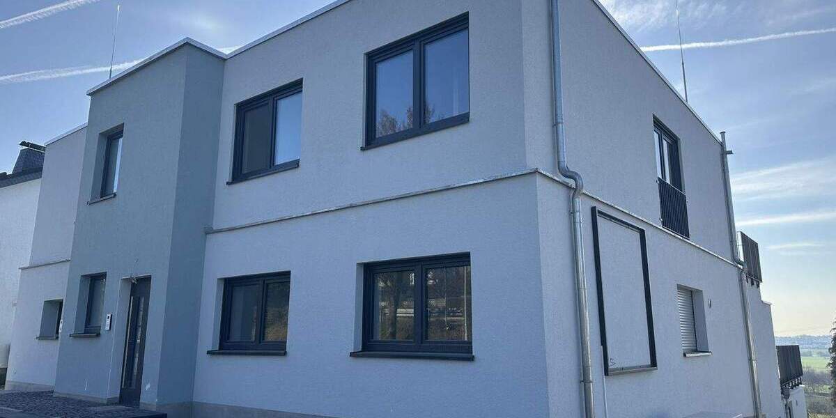 Etagenwohnung Karben Klein-Karben - 4 Zimmer, 170 m&sup2;, 2.050&euro; | Angebot:25665203