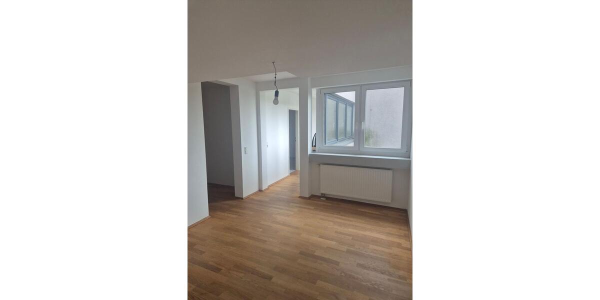 Etagenwohnung Frankfurt am Main Niederrad - 3.5 Zimmer, 106 m&sup2;, 1.689&euro; | Angebot:25266793