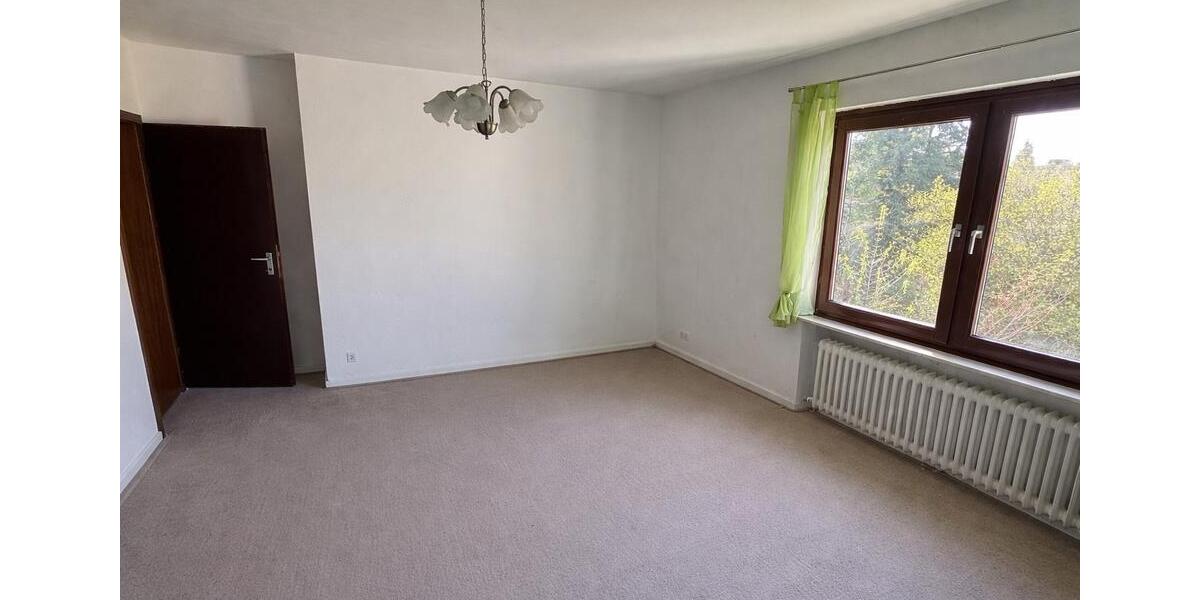 Etagenwohnung Frankfurt am Main Nord-Ost - 4 Zimmer, 105 m&sup2;, 1.800&euro; | Angebot:26041989