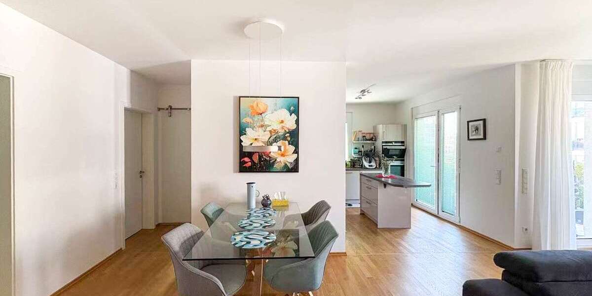 Etagenwohnung Frankfurt am Main Kalbach - 4 Zimmer, 108 m&sup2;, 2.390&euro; | Angebot:25935180