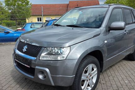 Suzuki Grand Vitara 189.000 km 2.950 &euro; Büdingen 63654