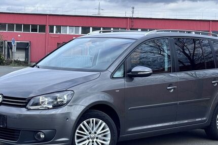 VW Touran 114.493 km 11.800 &euro; Dietzenbach 63128