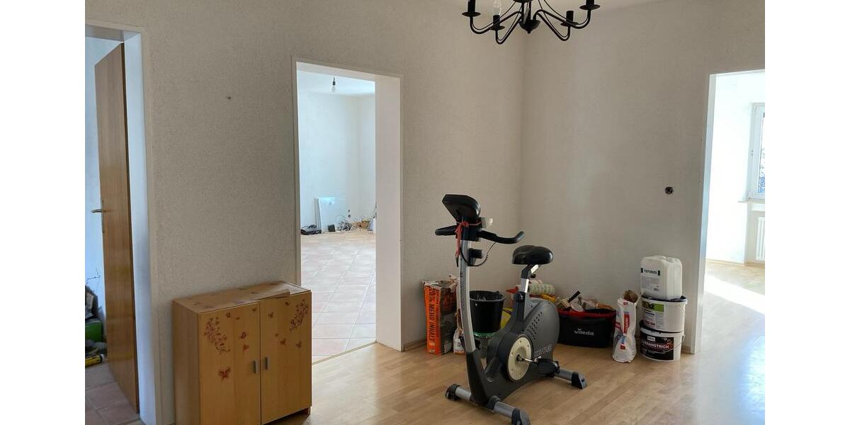 Etagenwohnung Eppertshausen - 3.5 Zimmer, 92 m&sup2;, 1.200&euro; | Angebot:25224560
