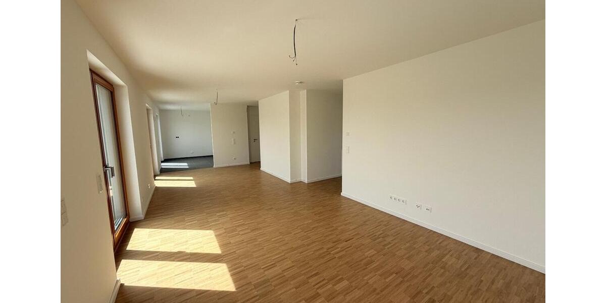 Dachgeschoßwohnung Frankfurt am Main Gutleutviertel - 3 Zimmer, 102 m&sup2;, 2.150&euro; | Angebot:26427013
