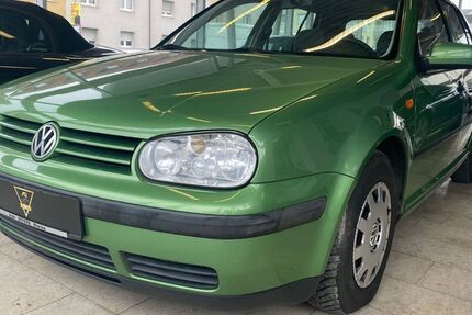 VW Golf 180.000 km 2.999 &euro; Neu-Isenburg 63263