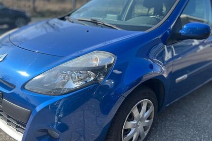 Renault Clio 191.000 km 2.490 &euro; Friedberg 61169