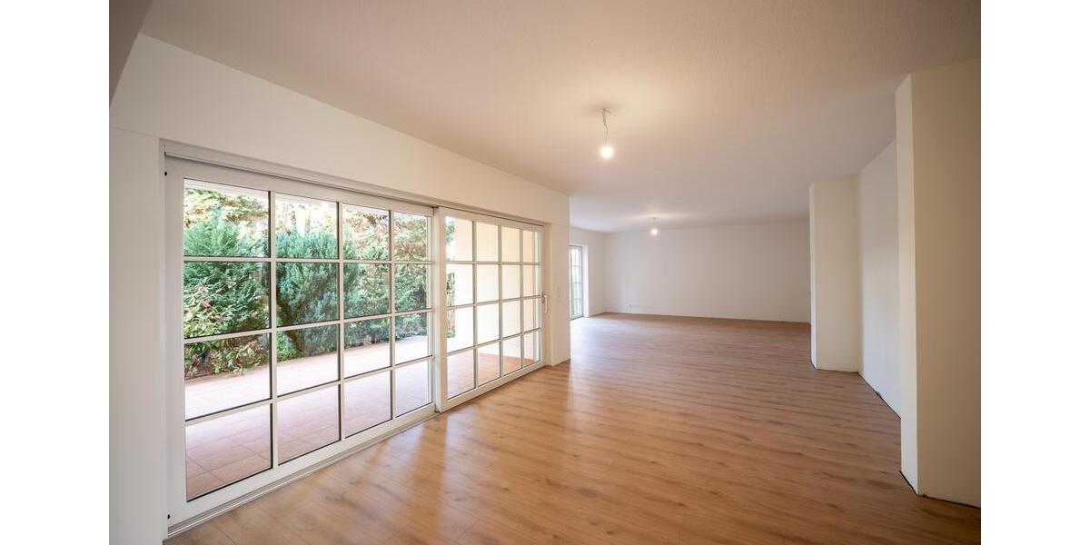 Erdgeschoßwohnung Karben - 3.5 Zimmer, 155 m&sup2;, 1.800&euro; | Angebot:25944228