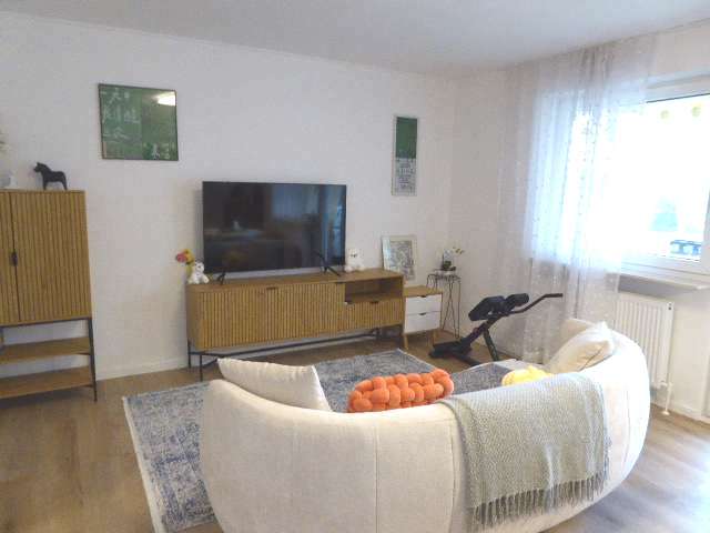 Zimmer Bad Homburg Ober-Eschbach - 2 Zimmer, 1.435&euro; | Angebot:24988001