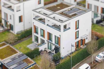 Haus Frankfurt am Main Kalbach - 6 Zimmer, 159 m&sup2;, 1.450.000&euro; | Angebot:24839574