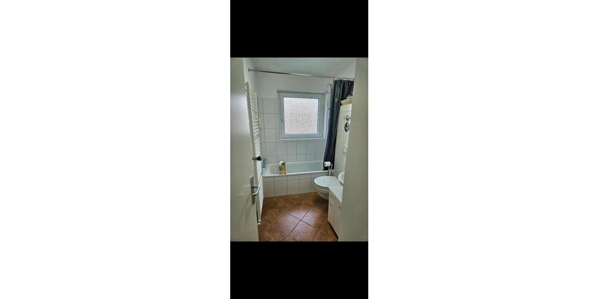 Dachgeschoßwohnung Hanau Großauheim - 2.5 Zimmer, 69 m&sup2;, 1.140&euro; | Angebot:26450152