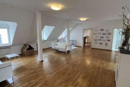 Wohnung Frankfurt am Main Nordend Ost - 4.5 Zimmer, 110 m&sup2;, 2.350&euro; | Angebot:26656674