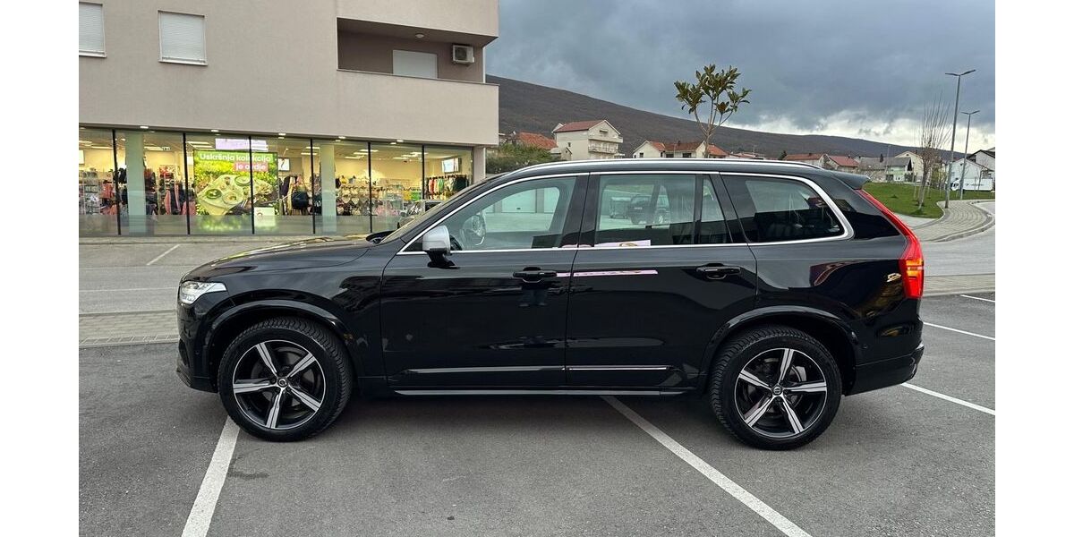 Volvo XC90 178.000 km 23.900 &euro; Langen 63225