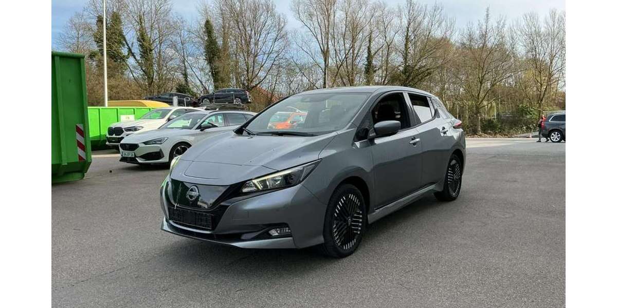 Nissan Leaf 28.000 km 15.600 &euro; Bad Soden am Taunus, Stadt 65812