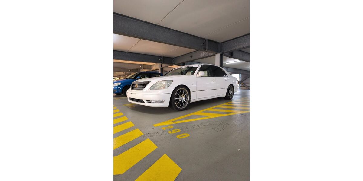 Toyota Andere 111.600 km 16.999 &euro; Aschaffenburg 63743