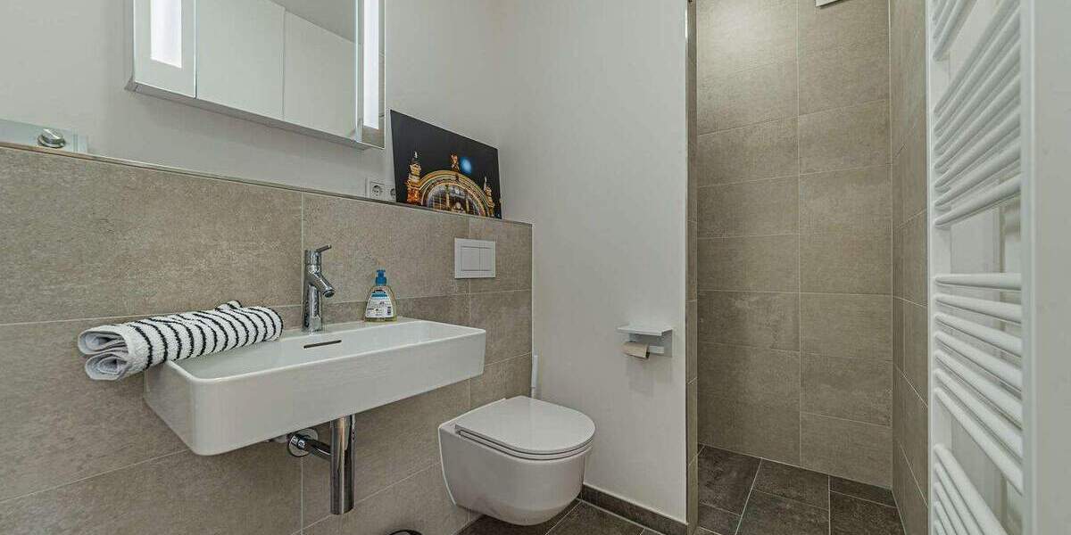 Etagenwohnung Frankfurt am Main Fechenheim - 2 Zimmer, 79 m&sup2;, 2.410&euro; | Angebot:25727282