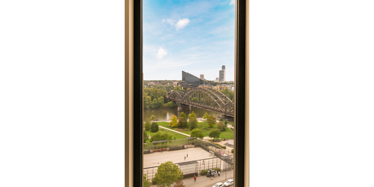 Etagenwohnung Frankfurt am Main Ostend - 2 Zimmer, 69 m&sup2;, 2.670&euro; | Angebot:25691018