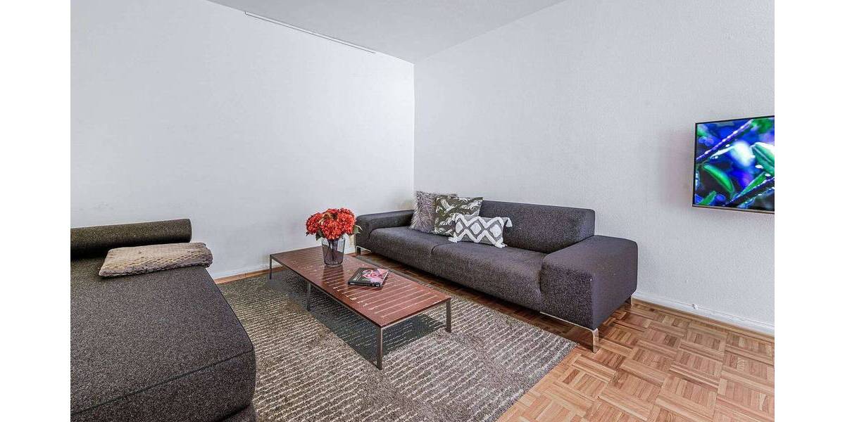 Etagenwohnung Frankfurt am Main Ostend - 2 Zimmer, 66 m&sup2;, 1.650&euro; | Angebot:26064212
