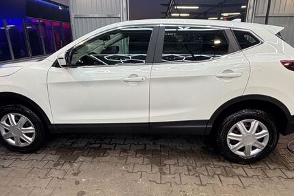 Nissan Qashqai 42.600 km 15.990 &euro; Hanau 63457