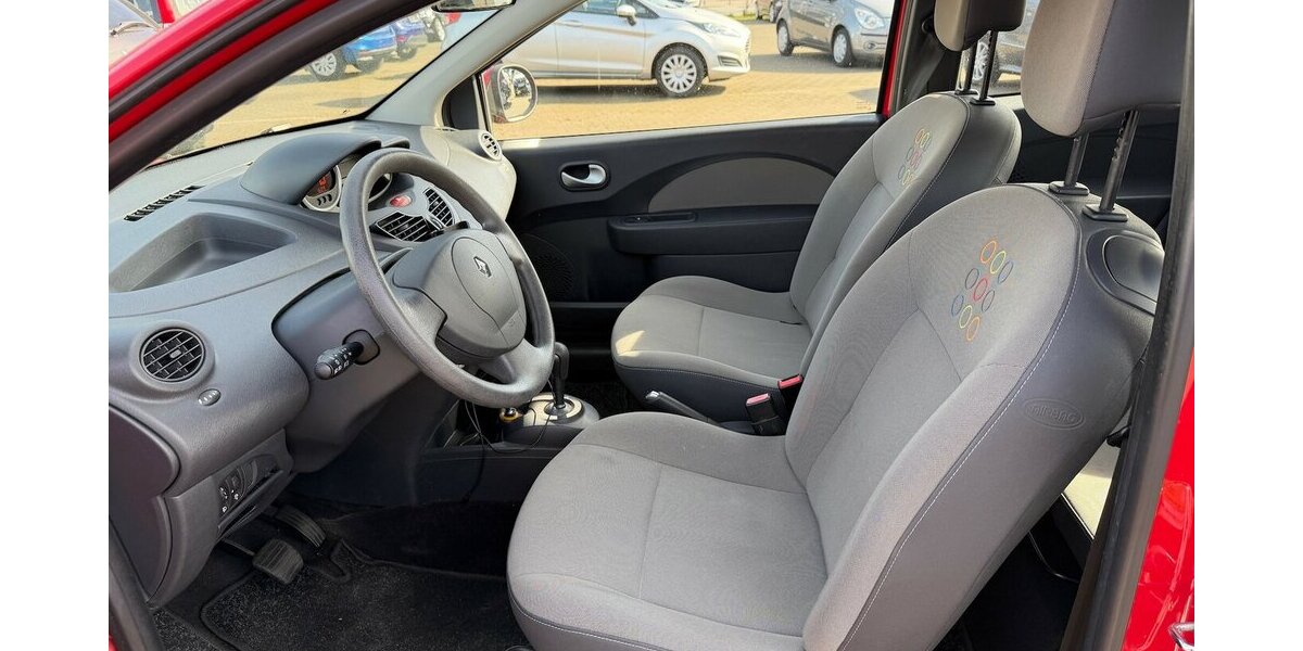 Renault Twingo Automatik TÜV 116.977 km 3.399 &euro; Frankfurt 60386