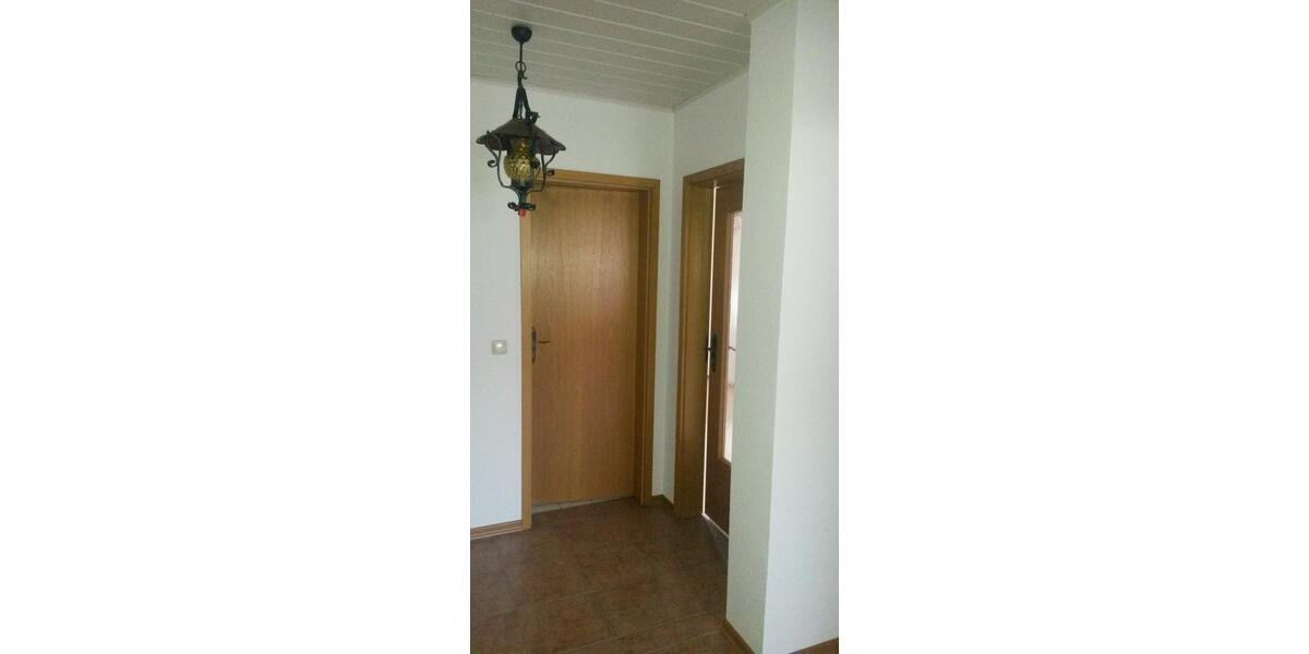 Dachgeschoßwohnung Gründau - 3 Zimmer, 98 m&sup2;, 800&euro; | Angebot:25830883