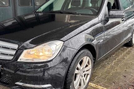 Mercedes-Benz C 200 366.580 km 3.900 &euro; Bad Vilbel 61118