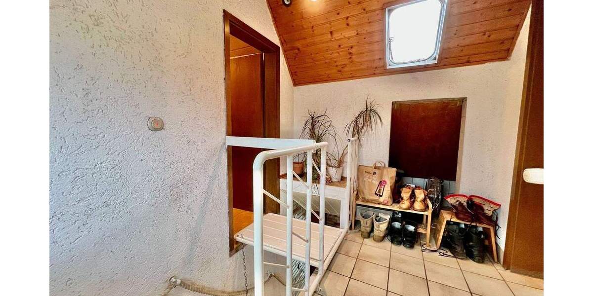 Einfamilienhaus Florstadt/Leidhecken Leidhecken - 5 Zimmer, 225 m&sup2;, 329.000&euro; | Angebot:25706159