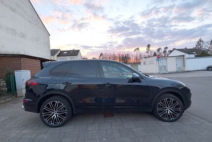 Porsche Cayenne 123.000 km 33.450 &euro; Heusenstamm 63150