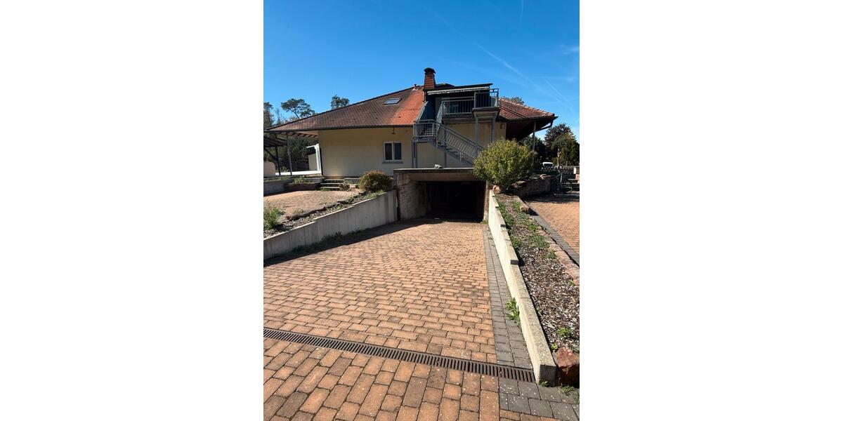 Dachgeschoßwohnung Babenhausen - 4 Zimmer, 100 m&sup2;, 1.500&euro; | Angebot:27620653