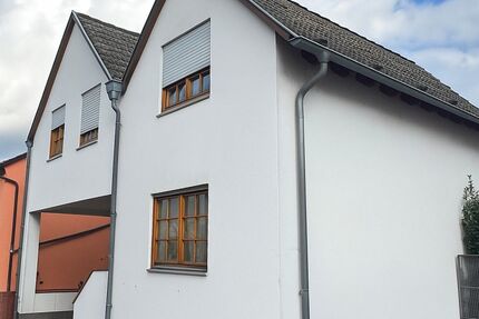 Stadthaus mit kleiner Innenterrasse in Hainburg – Wohnen in Mainnähe mit besonderem Charme! - Haus Hainburg | Angebot:25266588