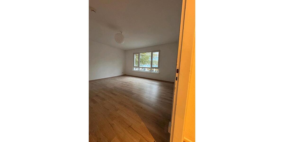 Etagenwohnung Frankfurt am Main - 2 Zimmer, 59 m&sup2;, 1.165&euro; | Angebot:25853911