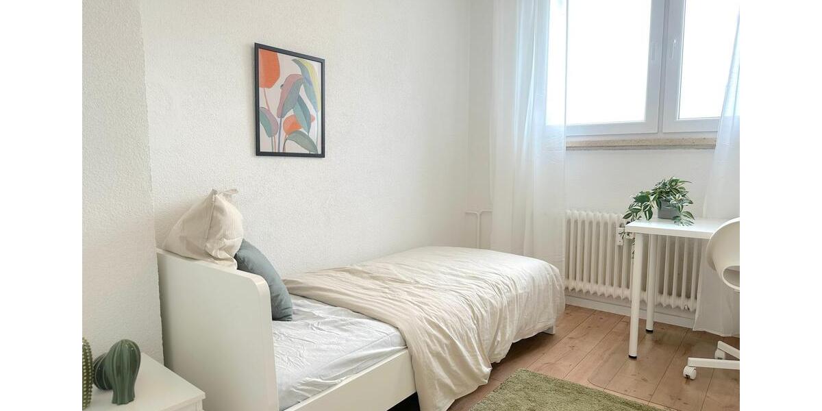 Etagenwohnung Frankfurt am Main Nied - 1 Zimmer, 25 m&sup2;, 550&euro; | Angebot:25962097