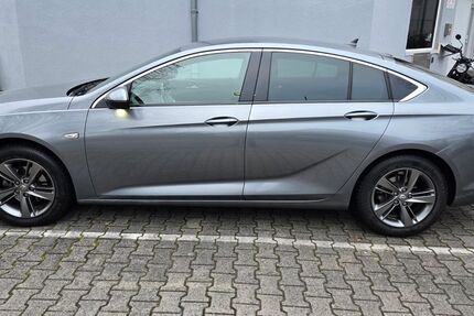Opel Insignia 63.725 km 18.200 &euro; Frankfurt am Main 60385