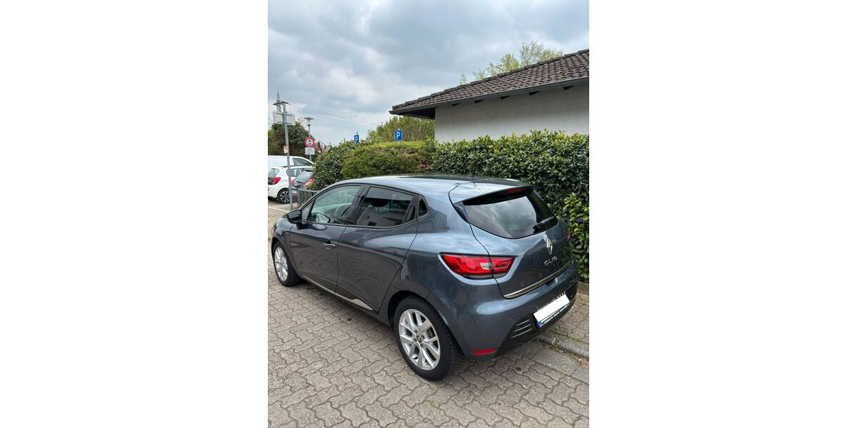 Renault Clio 77.000 km 8.200 &euro; Frankfurt am Main 60318
