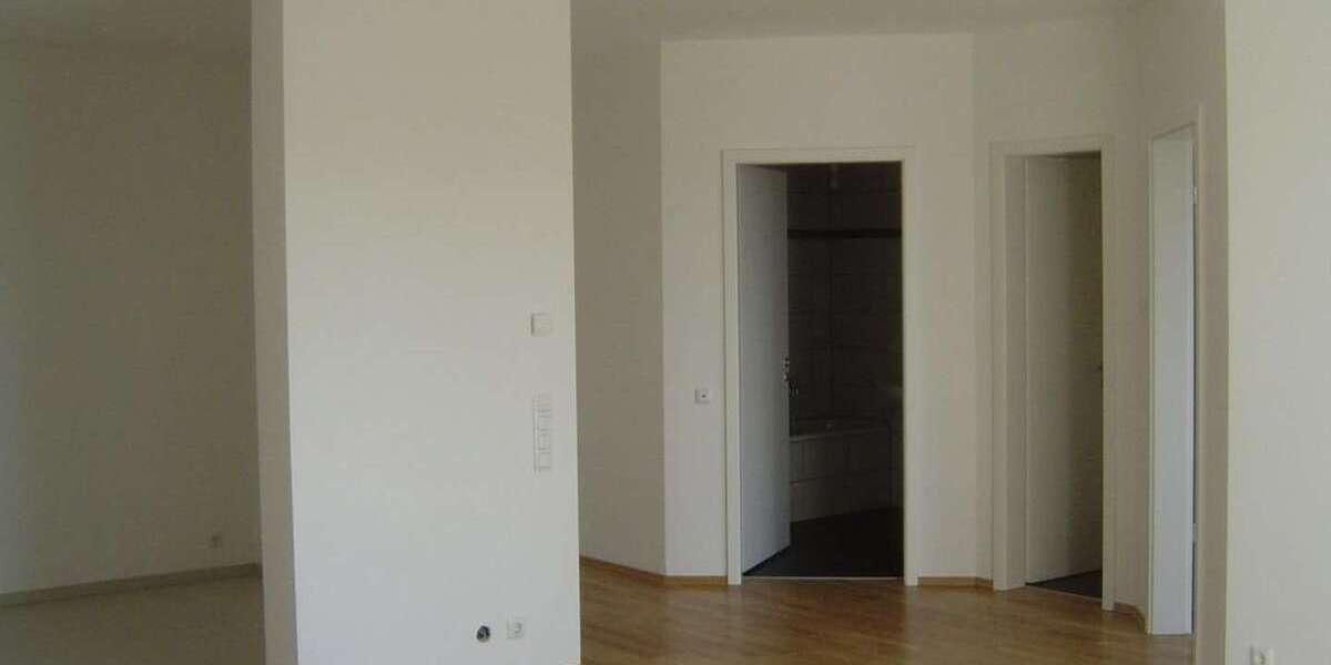 Etagenwohnung Frankfurt am Main Nord-Ost - 2 Zimmer, 65 m&sup2;, 1.210&euro; | Angebot:25880639