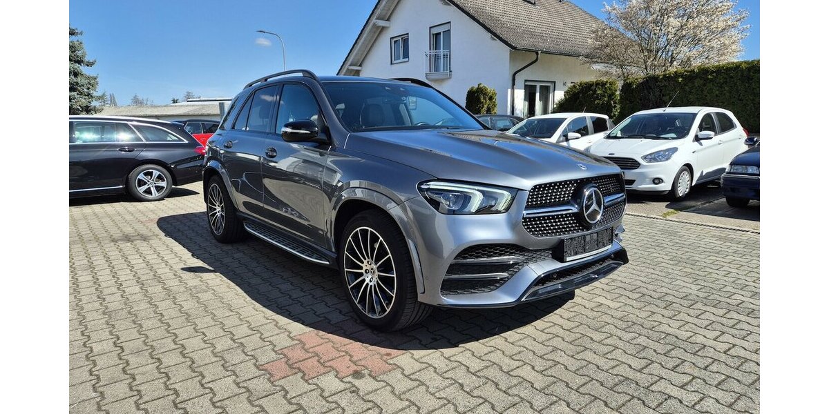 Mercedes-Benz GLE 400 d 4M AMG Line AHK Panorama Rückfahrkamera 83.401 km 57.890 &euro; Rodgau 63110
