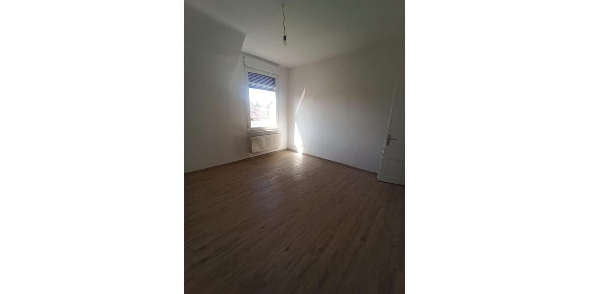 Mehrfamilienhaus, Wohnhaus Frankfurt am Main Schwanheim - 16 Zimmer, 225 m&sup2;, 890.000&euro; | Angebot:26497961