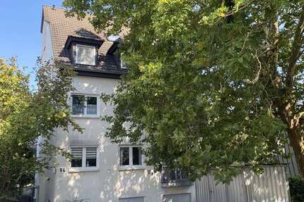 Haus Frankfurt Schwanheim - 12 Zimmer, 389 m&sup2;, 790.000&euro; | Angebot:25933923