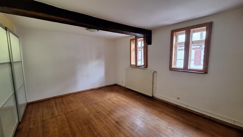 Erdgeschoßwohnung Rosbach vor der Höhe - 2.5 Zimmer, 90 m&sup2;, 750&euro; | Angebot:25975697