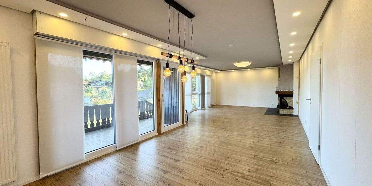 Einfamilienhaus Gunzenbach Gunzenbach - 4 Zimmer, 156 m&sup2;, 349.000&euro; | Angebot:25739088