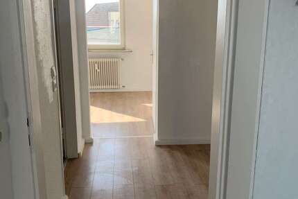 Wohnung Offenbach Zentrum - 2 Zimmer, 75 m&sup2;, 950&euro; | Angebot:25493115
