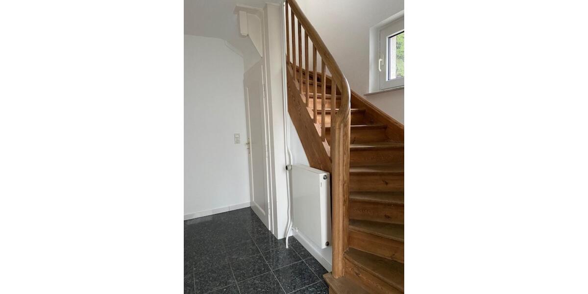 Einfamilienhaus Kronberg im Taunus - 4 Zimmer, 150 m&sup2;, 2.300&euro; | Angebot:25947838