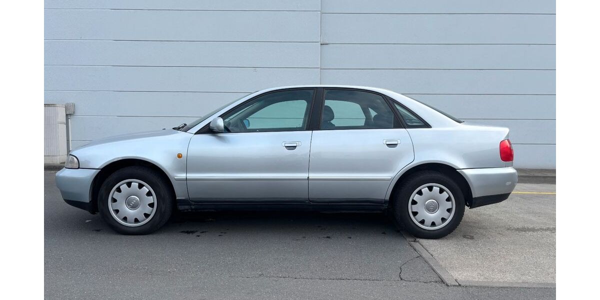 Audi A4 198.552 km 2.900 &euro; Frankfurt am Main 65933