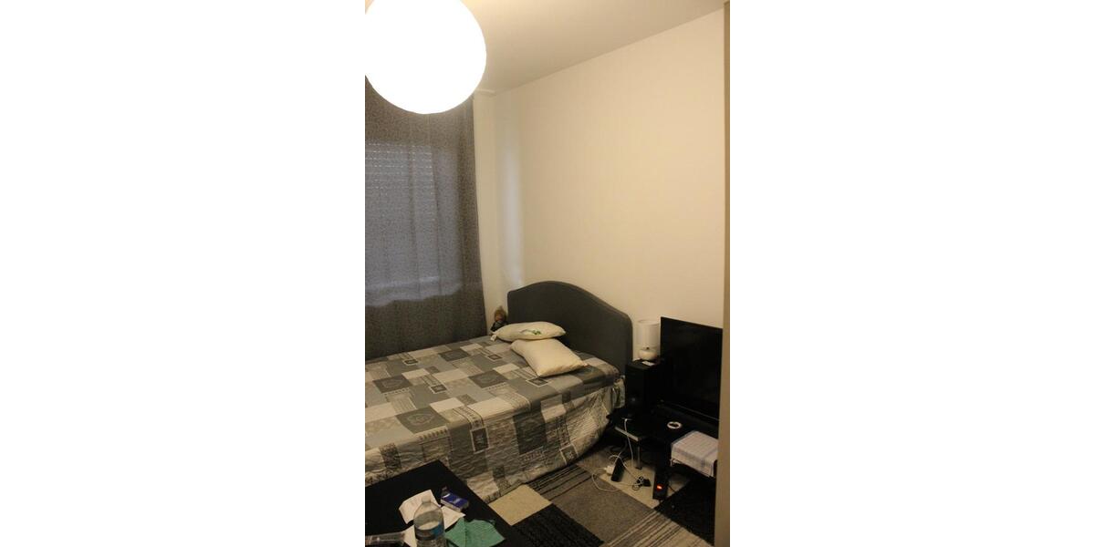 Etagenwohnung Frankfurt am Main - 2 Zimmer, 50 m&sup2;, 600&euro; | Angebot:25917651