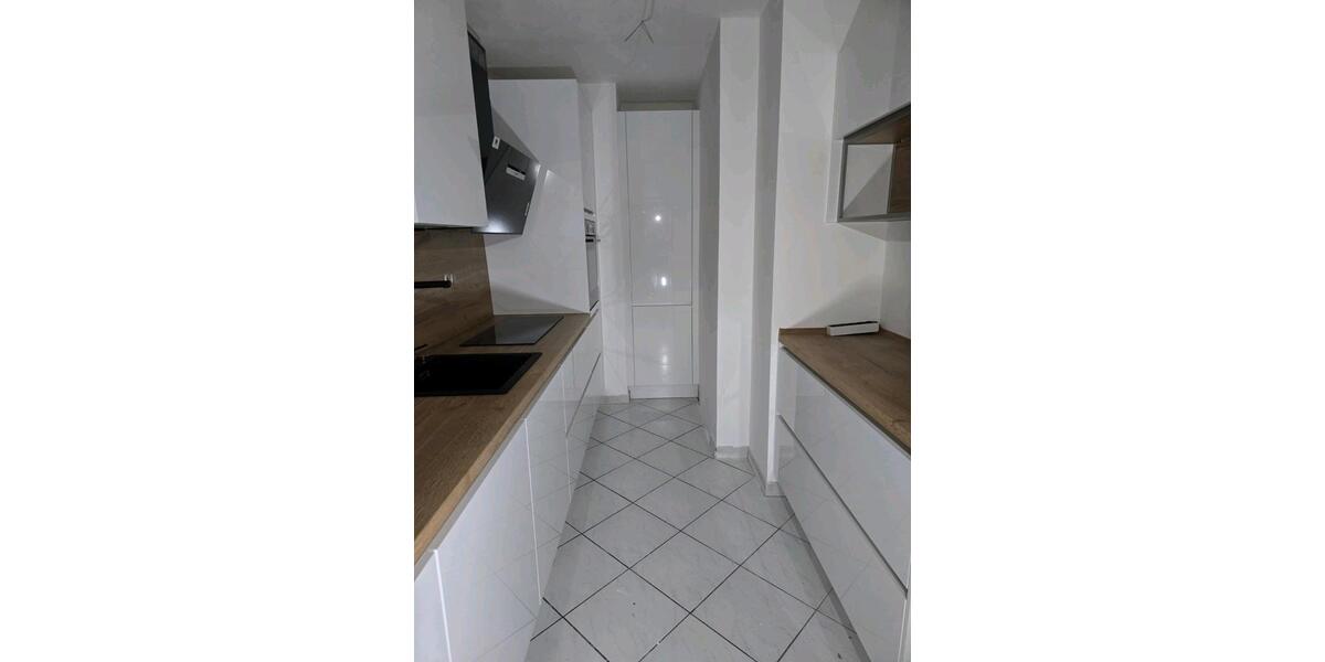 Erdgeschoßwohnung Hanau - 3 Zimmer, 83 m&sup2;, 1.950&euro; | Angebot:27628058